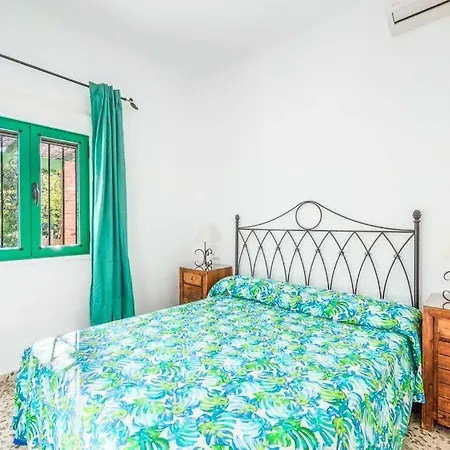 Sleeps 5 Pool Air Con Wifi Villa *